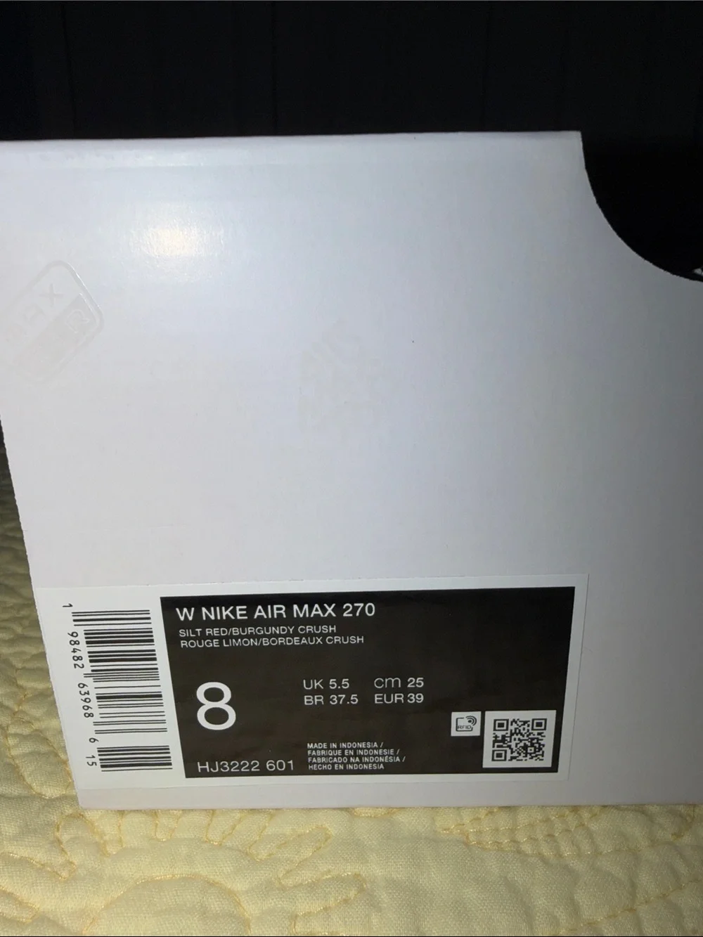 Nike lightweight sneakers